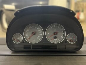 BUDÍKY BMW X5, E53, 4.8. IS, EVROPSKÁ VERZE