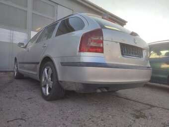 ŠKODA OCTAVIA II. -DÍLY Z VOZU