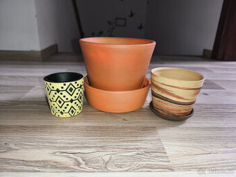 Sada 3 ks keramických květináčů
