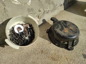 lištová sekačka MF 70 , pluh za traktor a výfuk na seno