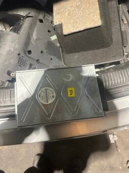 Zesilovač Audi A6C6