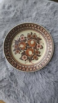 Krásný dekorativní talíř Stoob