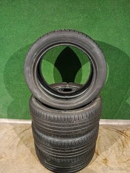 4ks letni 235/50/19 Hankook