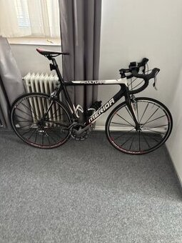 Merida scultura celokarbon