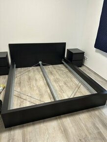 Ikea MALM postel, rošt, matrace 160cm + 2 noční stolky