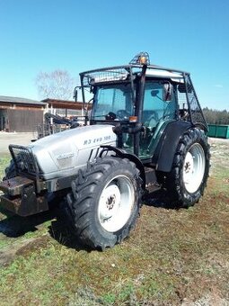 Traktor Lamborghini R3 EVO 100 pro práci v lese