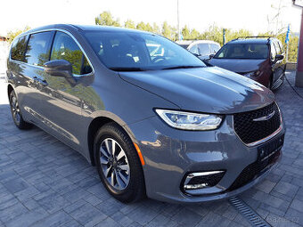 Chrysler Pacifica 3,6L V6 HYBRID, Top výbava, DVD+TV