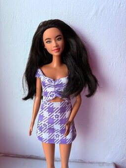 Barbie modelka vysoka