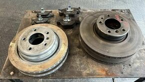 Přední kotouče 324mm, zadní, nové desky-BMW E39 530D V8