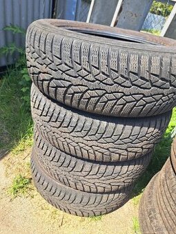Nokian WR D4 Zimní pneu 205/60 R16 H