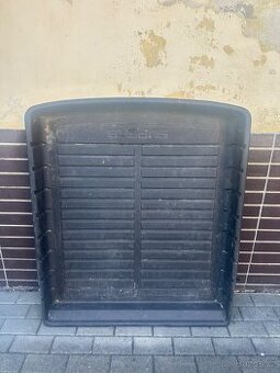 Plastová vana do zavaz. prostoru Superb III