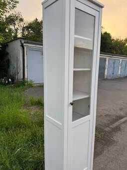 Vitrína/knihovna Ikea Hemnes