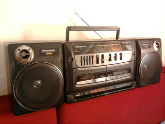 Starý prenosný RÁDIO-DVOJKAZEŤÁK (90té roky) - 1