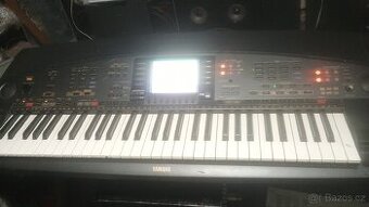 Yamaha PSR 8000