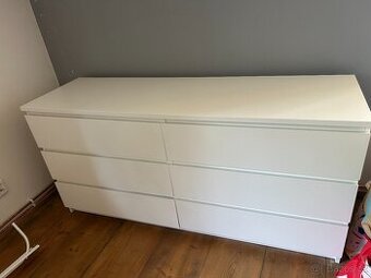 Bílá komoda IKEA Malm