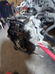 Blok motoru Dacia Logan H4B 4