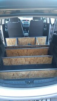 Vestavba do Seat Altea XL