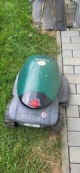 Robomow 304 U na 800 metrů. LEVNĚ