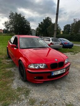 Bmw 320D sedan Hellrot