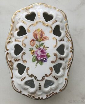 Prodám elegantní porcelánovou dózu s víkem – Pirkenhammer