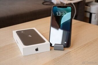 Apple iPhone 11 - 64 GB - černý