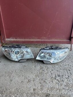 Přední světlomety na Škoda Superb II