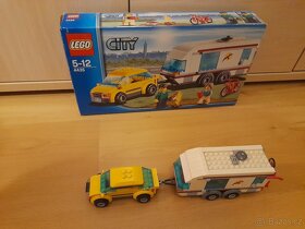 Lego City 4435 Car and Caravan