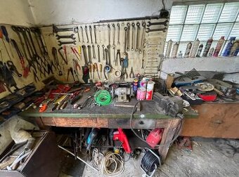 Robustní dřevěný ponk