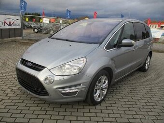 FORD S-MAX 2,2TDCi Titanium GPS LED Pano Xen Tažné 2010
