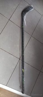 Hokejky Bauer AG5NT flex 40 a Sync flex 50, levé