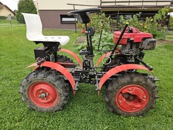 Traktůrek Vari 4x4