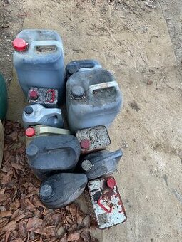 Za odvoz vyjetý olej na topení