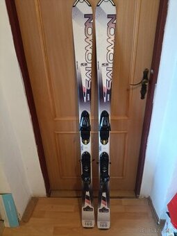 Sjezdové lyže Salomon 160 cm.