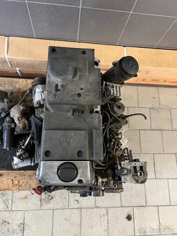 Mercedes Benz W124 2.5d om 605