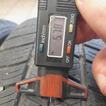 185/65/15 zimní pneu - 1