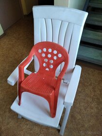 Dětská židle a stůl