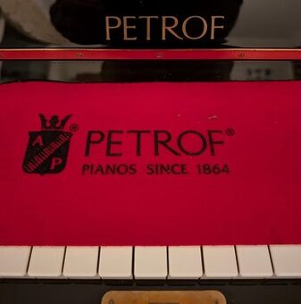 Koncertní piano Petrof 126  r.v 2010 se zárukou 5 let,