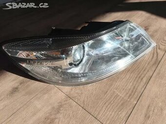 Světla, světlo, xenon, xenony Škoda Octavia 2