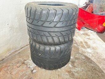 Pneu 255/40/10 maxxis