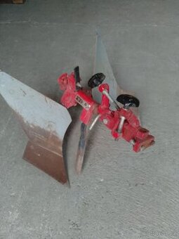 Vari oboustranný pluh,obracak APH-352,nastavovací těleso