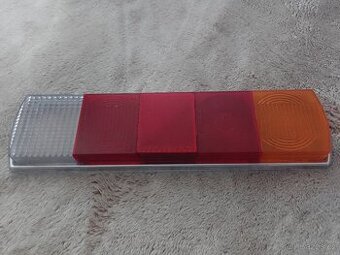 KRYT SVETLA SKODA 100/110R