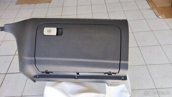 Golf 5 kastlík spolujezdce