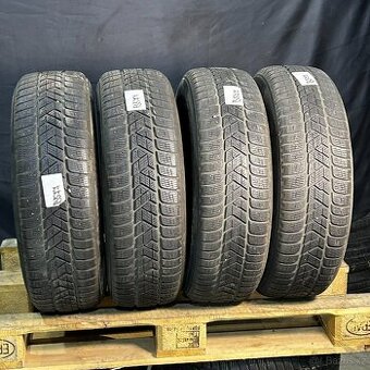 Zimní pneu 215/65 R17 103H Pirelli 4,5-5mm