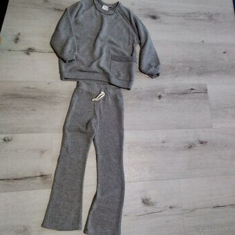 Šedý komplet mikina a kalhoty ZARA 116, 5-6 r.