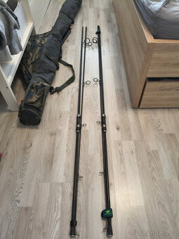 Nash Pruty Entity 3,66 m (12 ft) 3,0lb, 2 díl +obal Prologic