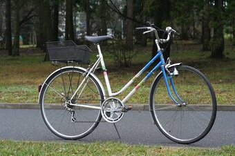 Zachovalé retro kolo ESKA s košíkem, pojízdné, bike for sale