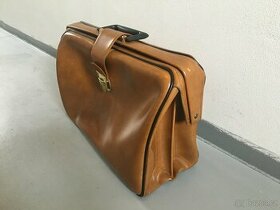 Kožená brašna