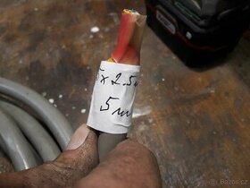 Kabel stíněný silový licna 5x 2,5mm 5m 2kusy