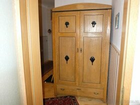 Secesní starožitná velká skříň 1900....118x205x61cm