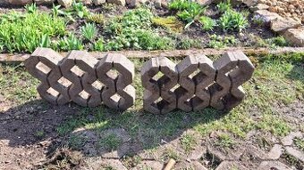 Zatravňovací dlažba - 60x40 8cm